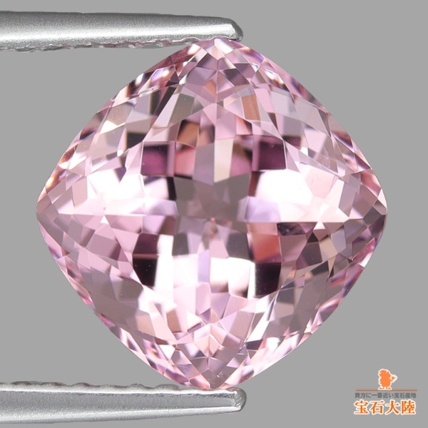 天然モルガナイト 3.57ct 【美発色ピュアピンク】 マダガスカル