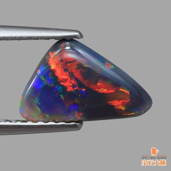 天然ブラックオパール 0.90ct【レッドマルチ美遊色】ライトニングリッジ