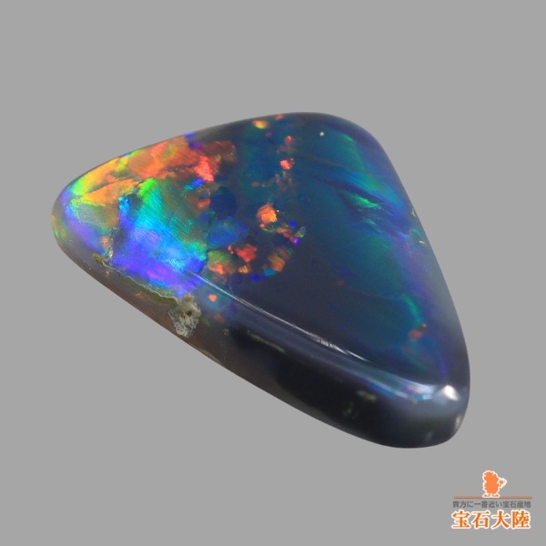 天然ブラックオパール 0.90ct【レッドマルチ美遊色】ライトニングリッジ