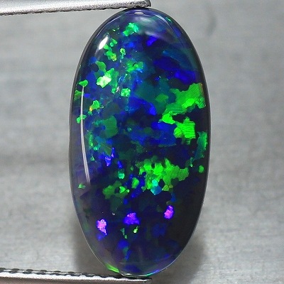天然ブラックオパール 3.40ct【黒生地グリーン】存在感抜群