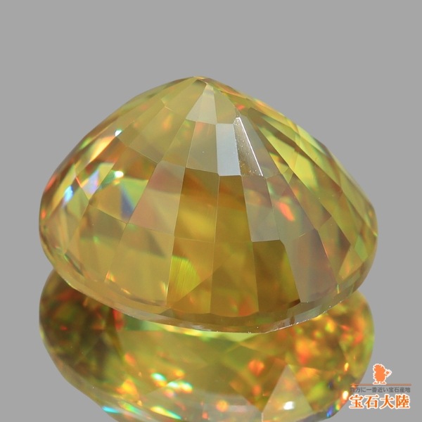 天然スフェーン 4.19ct 【極輝イエロー】 マダガスカル