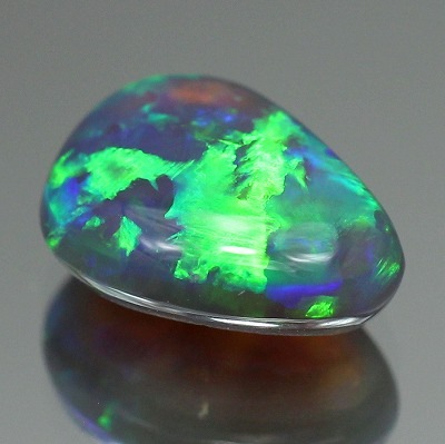 天然ブラックオパール 1.67ct【美遊色グリーン】