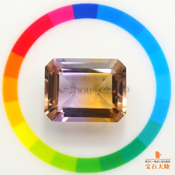 天然アメトリン 29.39ct 【ゴールド&ラベンダー】 ボリビア