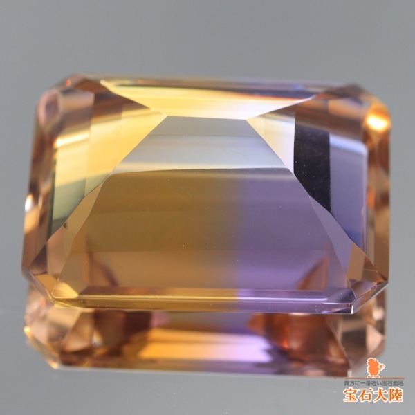 天然アメトリン 29.39ct 【ゴールド&ラベンダー】 ボリビア