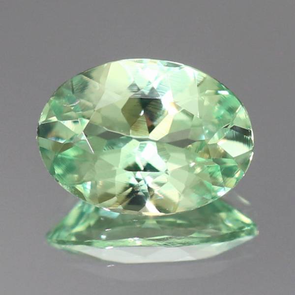 天然バナジウムクリソベリル 0.83ct 【ミント・UV蛍光】 日独ソ付