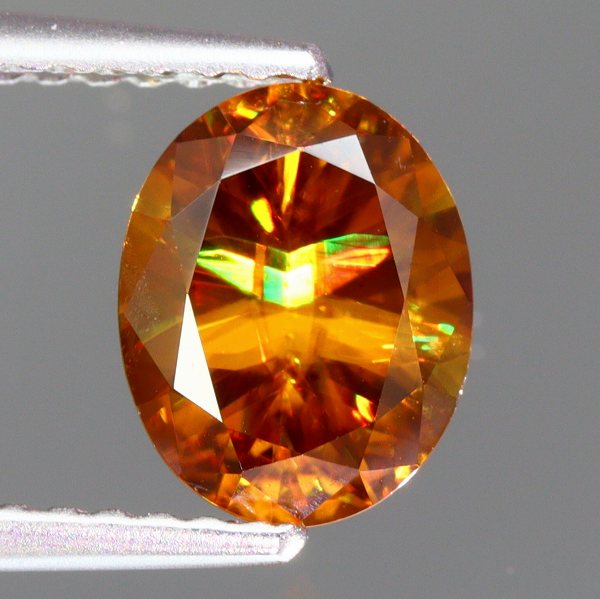 天然スフェーン 1.48ct 【ゴールデンイエロー】 パキスタン