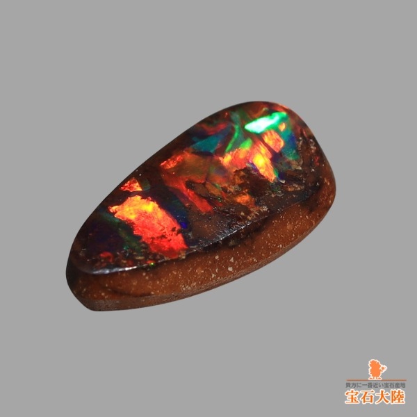 ❤❤〚ボルダーオパール 〛 　　流れるオーロラ ✨✨ 天然ボルダーオパール 0.91ct 【レッド遊色】オーストラリア