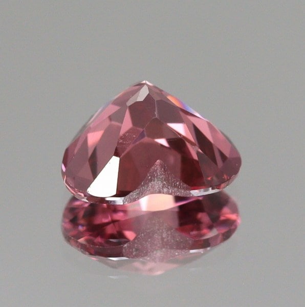 天然マラヤガーネット 0.73ct 【ハート】 マダガスカル