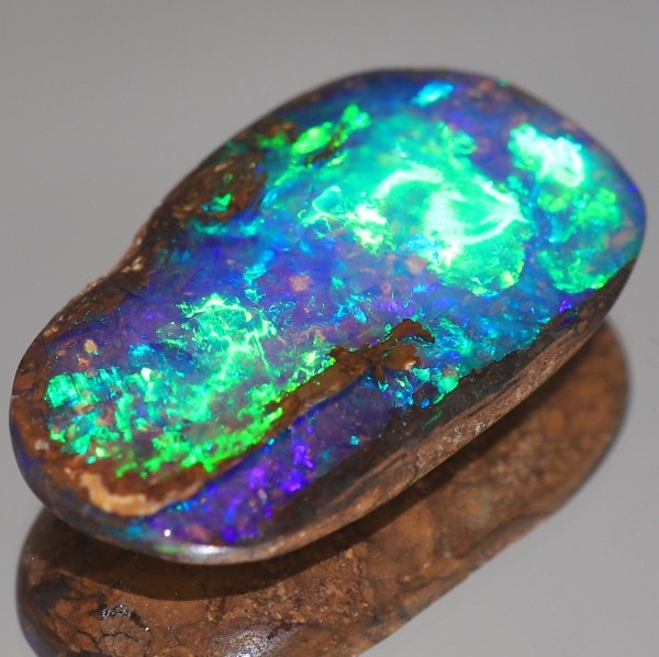 ボルダーオパール　ウッド 新着□天然ボルダーオパール 11.12ct 【幻想的な模様】 ウッド
