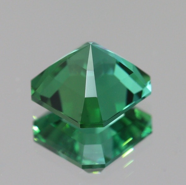 天然トルマリン 0.89ct 【アッシャーカット】 ブラジル・ゴルコンダ