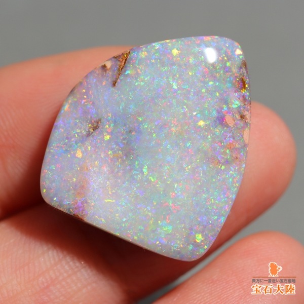 天然ボルダーオパール 18.04ct 【ミルキー遊色】オーストラリア