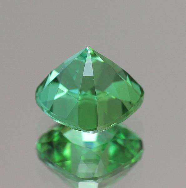 天然トルマリン 0.52ct 【クッションカット】 ブラジル・ゴルコンダ