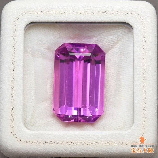 天然クンツァイト 67.39ct 【美発色ライラックピンク】大粒 TOPカラー