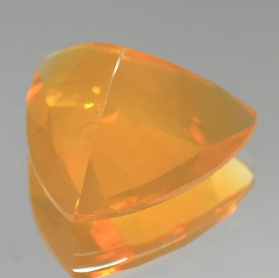 天然オパール 5.85ct【鮮やかオレンジ】ブラジル