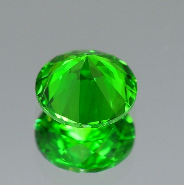 天然デマントイドガーネット 0.36ct 【ロシア産】 ジェムクオリティー 