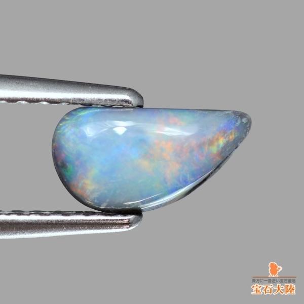 天然ブラックオパール 0.52ct【ミルキーグリーン遊色】 ライトニグリッジ