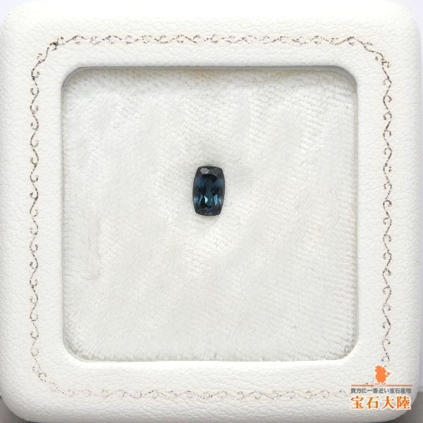 天然カラーチェンジガーネット 0.82ct 【アレキタイプ】 マダガスカル・ベキリー