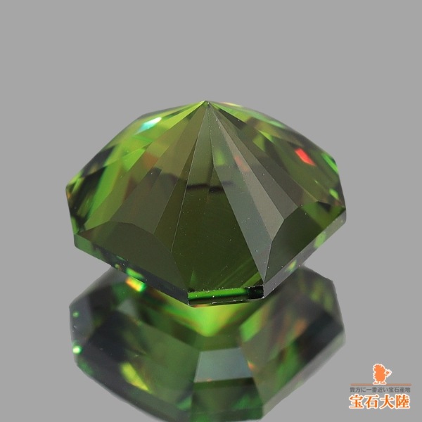 天然スフェーン 1.25ct 【魅惑のカラーチェンジ・レッドファイア  