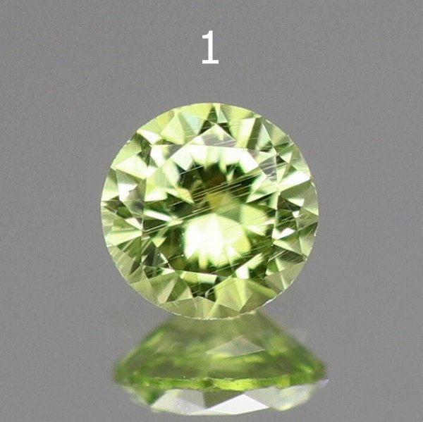 ペリドット 天然ペリドット 0.33ct 【隕石】 パラサイト