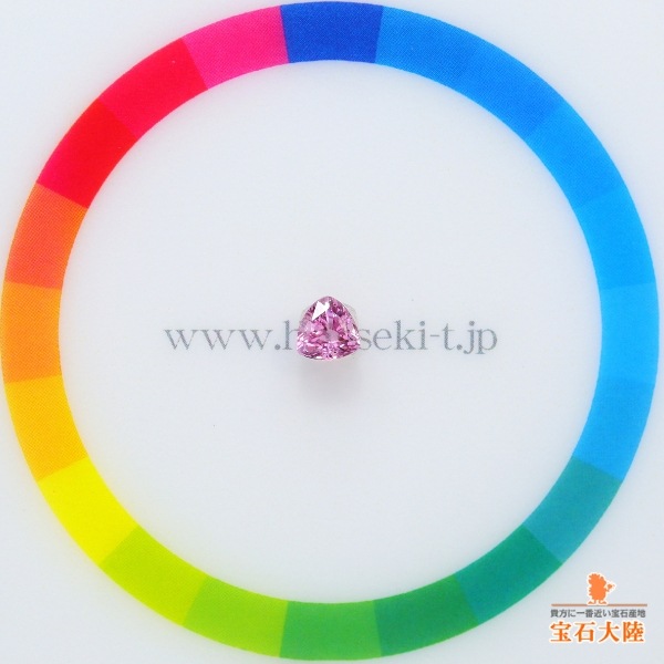 天然ピンクサファイア 0.50ct 【マダガスカル】 トリリアント
