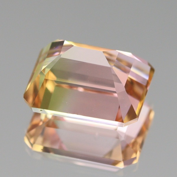 たーちゃん可愛いパーティーカラー★ナイジェリア産トルマリン★オーダー 天然バイカラートルマリン 2.53ct 【ピンク&イエロー】 ナイジェリア