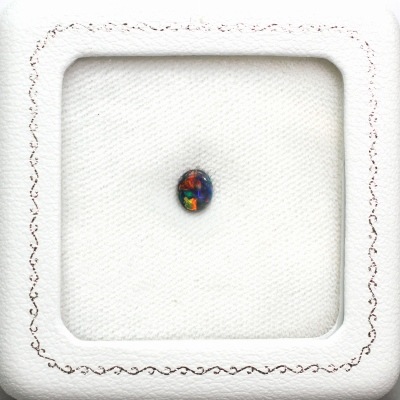 天然ブラックオパール 0.47ct 【レッドマルチ遊色】美パターン