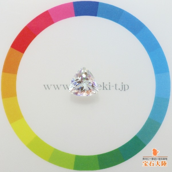 天然アンデシンラブラドライト 1.60ct 【レインボー】 マダガスカル