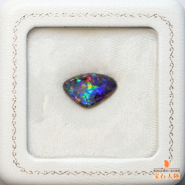 天然ボルダーオパール 4.98ct 【個性派マルチ美遊色】芸術的