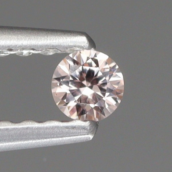 2.5mm◇天然マラヤガーネット 【カラーシフト】 シャンパンカラー