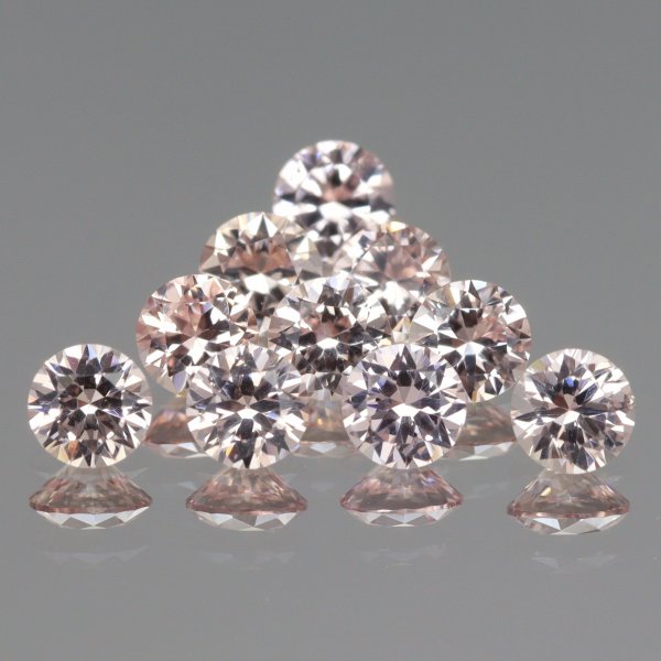 2.5mm◇天然マラヤガーネット 【カラーシフト】 シャンパンカラー