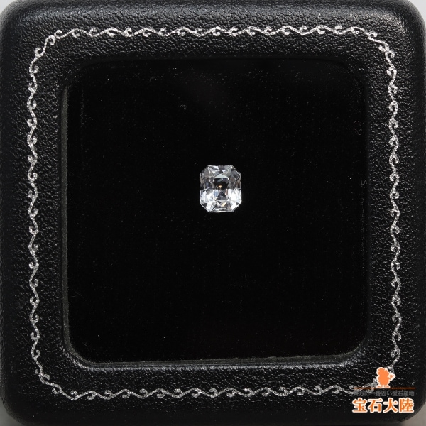 天然スピネル 1.12ct 【ホワイト】スリランカ 中宝ソ付 天然スピネル 1.12ct 【ホワイト】スリランカ 中宝ソ付