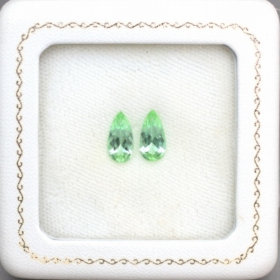 2.35ct/2P天然トルマリン【ミントグリーン】極上ペア アフガニスタン