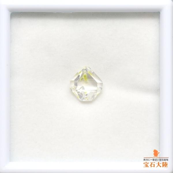 天然オイルインクォーツ 3.05ct 【動く気泡】 ラフ パキスタン