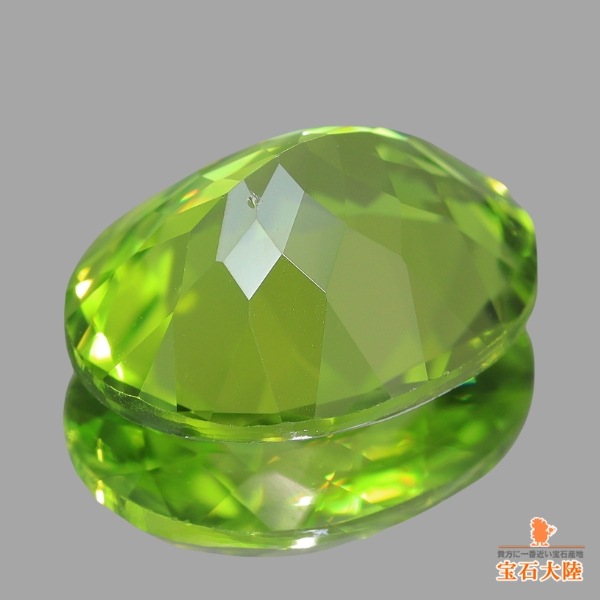 天然ペリドット 2.65ct 【オリーブグリーン】 オーバルカット