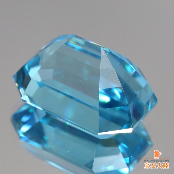 天然ジルコン 6.95ct 【beautiful Blue】大粒 カンボジア
