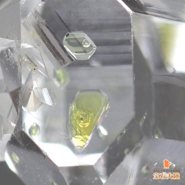 天然オイルインクォーツ 2.78ct 【動く気泡】 ラフ パキスタン