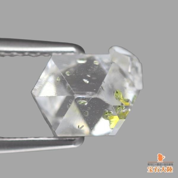 天然オイルインクォーツ 2.78ct 【動く気泡】 ラフ パキスタン