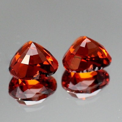 4.48ct/2P天然スペサルティンガーネット【燃え上がるハート】ペア