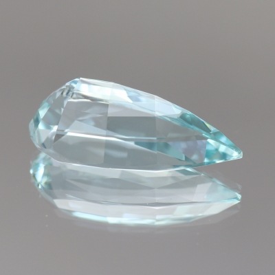 天然アクアマリン 5.91ct 【ペアシェイプミラーカット】 高品質 ブラジル