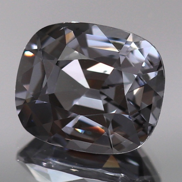天然スピネル 3.20ct 【プラチナブラック】