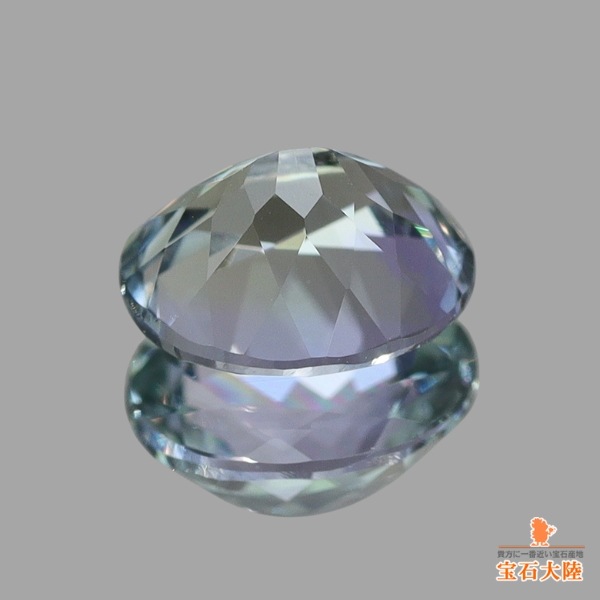 天然ゾイサイト 0.70ct 【マルチカラー】 タンザニア
