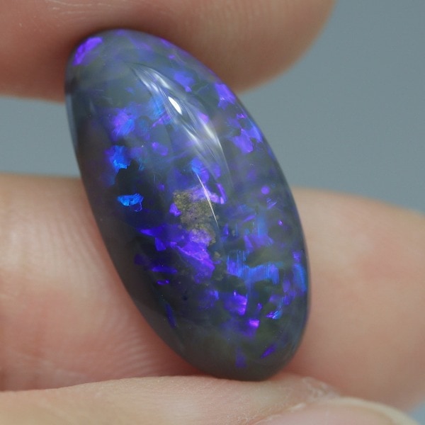 天然ブラックオパール 7.77ct【ブルーパープル遊色】