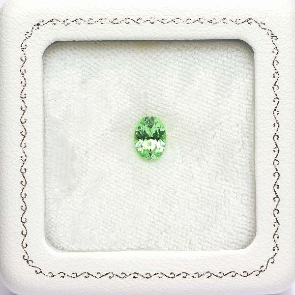 天然石　ミントガーネット 天然ミントガーネット 2.00ct 【極上の煌めき】 UV蛍光 タンザニア