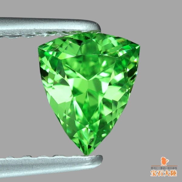 天然ツァボライトガーネット 0.71ct 【タンザニア】 アメリカンカット