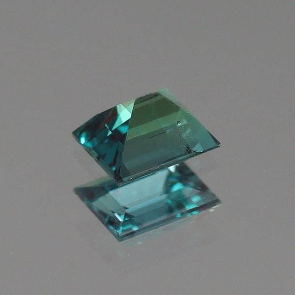 天然アレキサンドライト 0.09ct 【ブラジル】 ステップカット