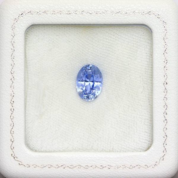 天然ブルーサファイア 4.77ct 【非加熱】 スリランカ 輝き 鑑別付