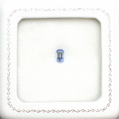 天然エレメーエファイト 0.55ct 【ジェレメジェバイト】 レア バイカラー