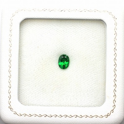 0.87ct天然ツァボライトガーネット【BEST GREEN】タンザニア