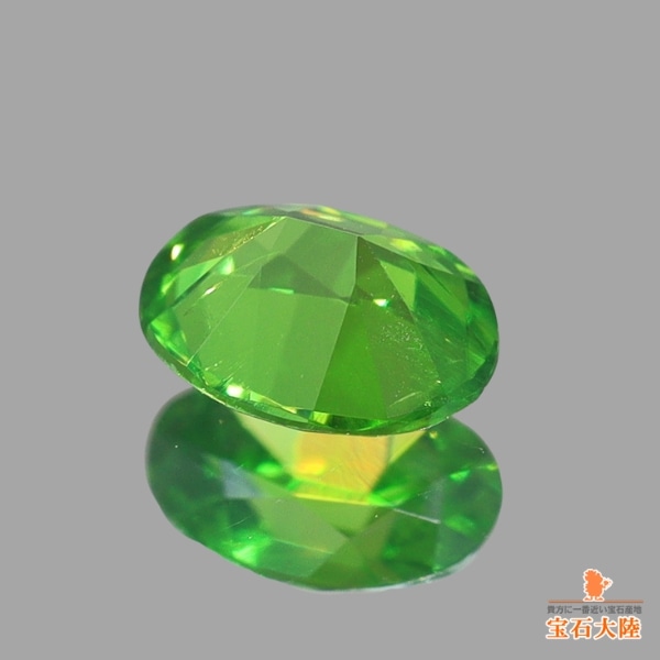 天然石　デマントイドガーネット 天然デマントイドガーネット 0.57ct 【Beautiful Neon Green