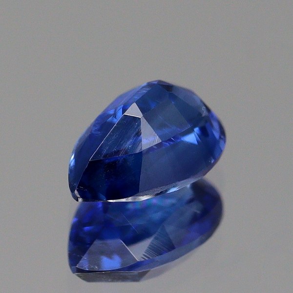 天然カイヤナイト 0.56ct 【ペアシェイプ】 ネパール